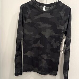 NWT Athleta Long sleeve
